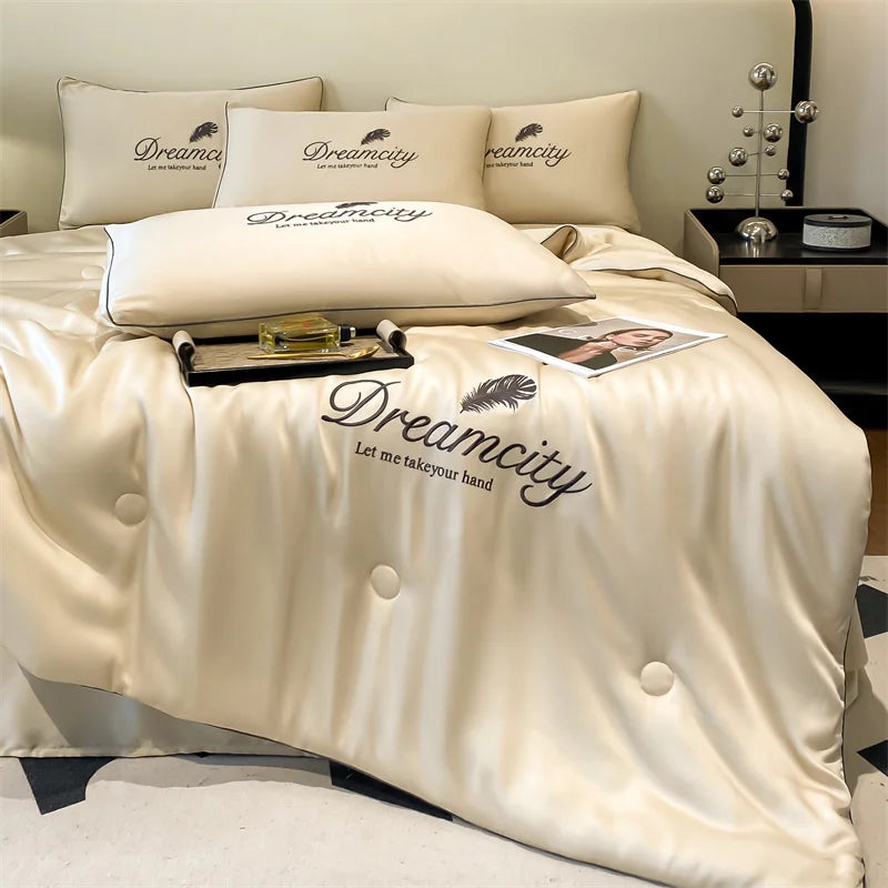 1pc Ultra Soft Summer Cool Quilt Feather embroidery pattern (1 Summer Quilt, Pillow Not Included)  Comfortable Air Conditioner Quilt Multi-Functional Summer Cool Quilt Cool Thin Quilt Bedding