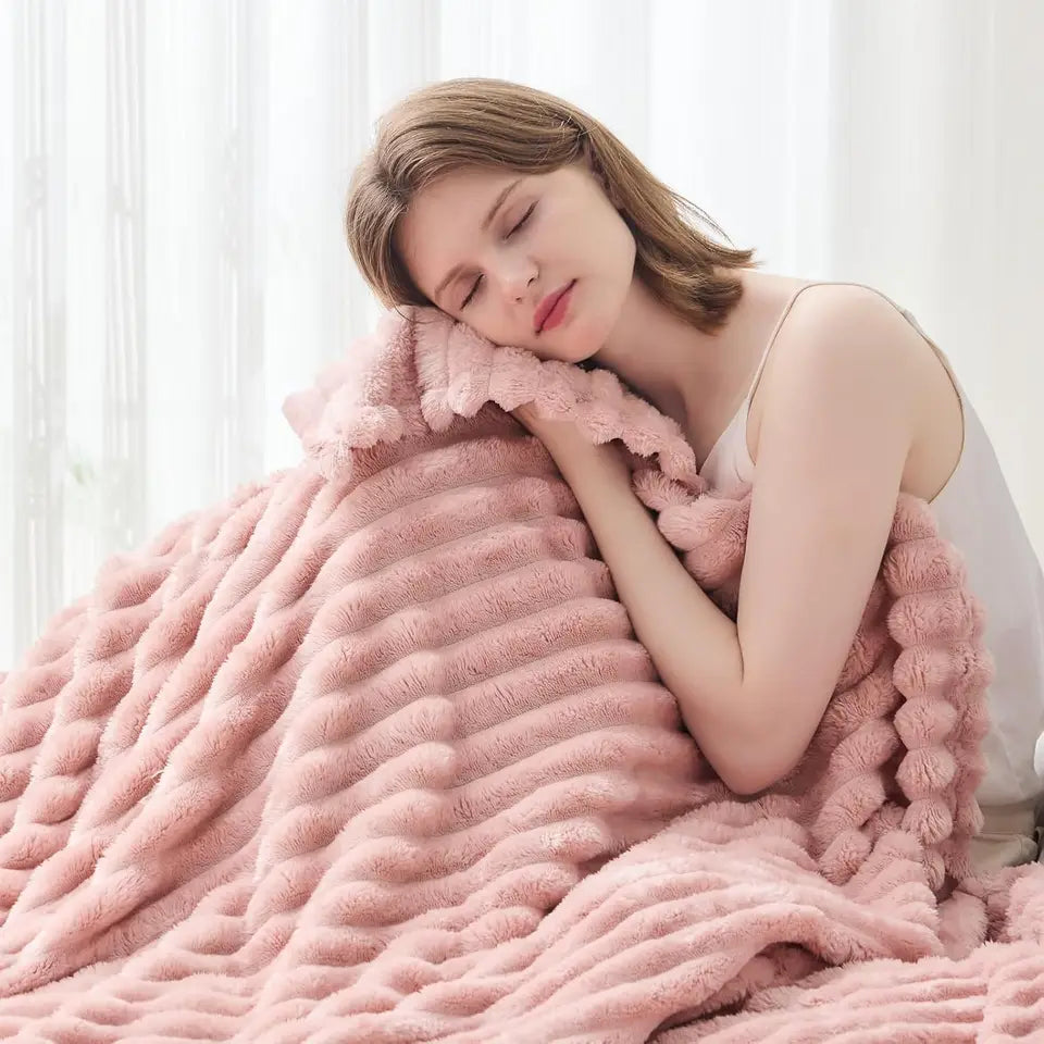 Super Soft Throw Blanket Pink Premium Silky Flannel Fleece 3D Ribbed Jacquard Lightweight Bed Blanket All Season Use (Pink Ribbe